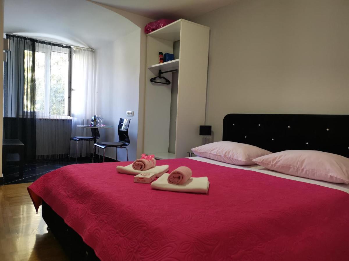 Palace Inn Rooms Сплит Екстериор снимка
