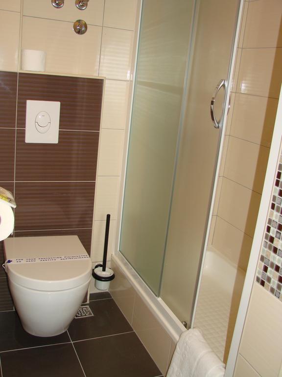 Palace Inn Rooms Сплит Екстериор снимка